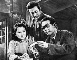 <em>夏衍</em>编剧的电影