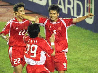 邵佳一攻守兼备确立核心地位