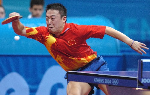中国选手马琳在奥运会乒乓球男子单打第三轮比赛中