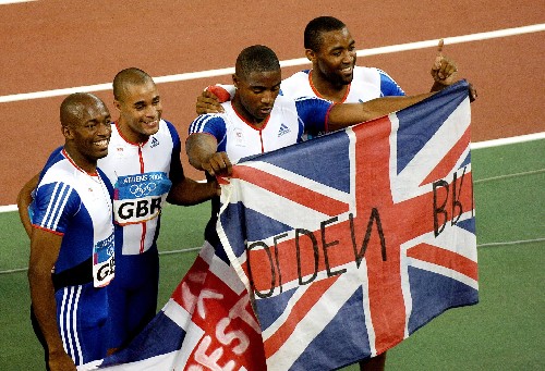 男子百米接力英国痛击美国 5000米奎罗伊再夺