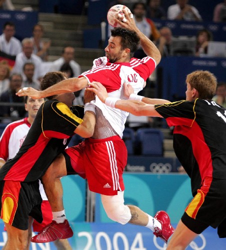 克罗地亚与丹麦分获男、女手球金牌