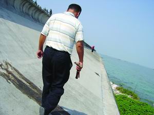 宜兴八假公司奉命转移资产