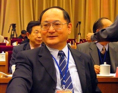 陕西省社科院院长余华青:贴近决策 选准课题 关