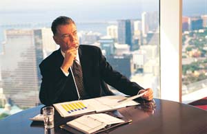 生活不规律等因素使高收入人群的健康状况