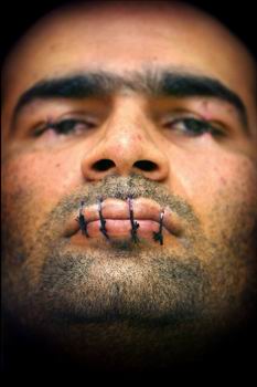 路透社记者阿尔科·达塔拍摄的印度洋海啸照片