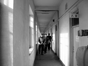 盗窃团伙头目唱山歌串供