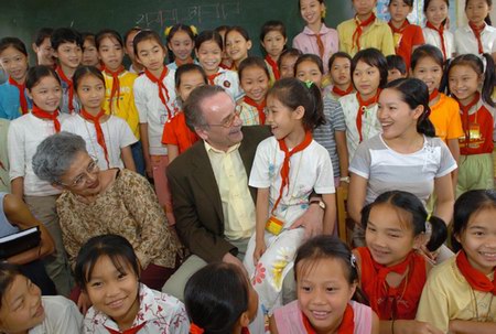 联合国儿童基金会实地考察团在广西