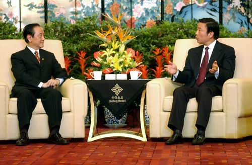 两岸兄弟一家亲(图)