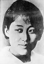 美丽女战士用诗篇向日寇宣战(图)