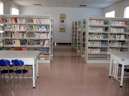 组图:参观龙泉文化中心,感受农村精神文明建设