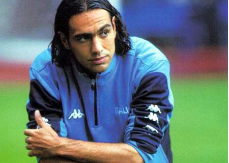 内斯塔气质典雅 永贝里赤裸性感