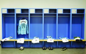 慕尼黑世界杯足球场内有10个更衣室