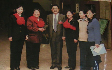 林秀贞在河北省优秀共产党员先进事迹报告会上