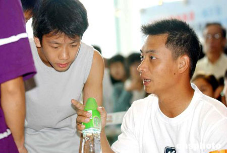 <em>李小双</em>申请入港籍 愿指导港体操运动员