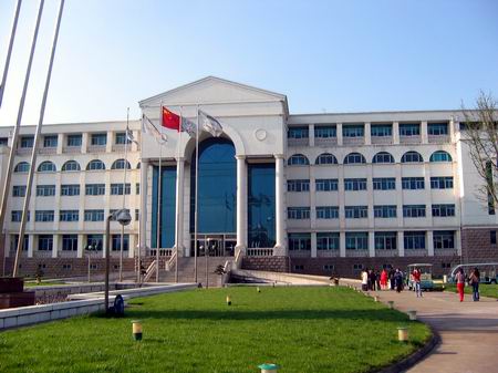 参观中国医药城及扬子江药业集团