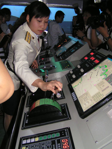 海军多功能舰艇操纵训练模拟系统