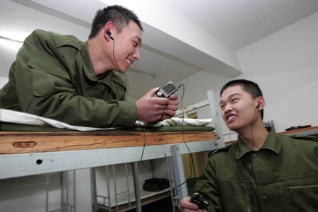 <em>军队</em>注入新鲜血液