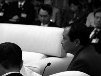 上海社保局原局长祝均一再次被诉