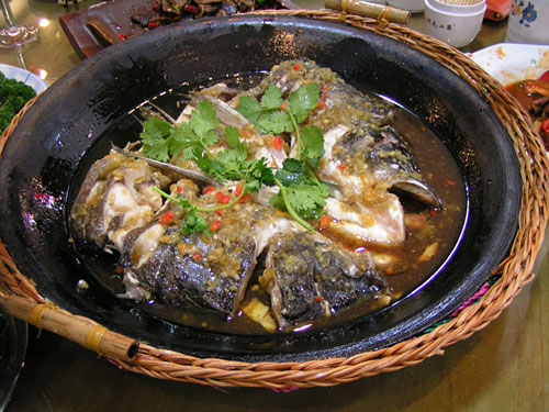 秦人创出西南风味全国品牌――阿瓦山寨