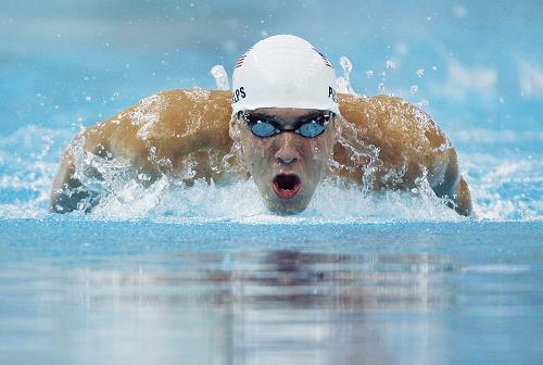[游泳]菲尔普斯破男子400米混合泳奥运纪录