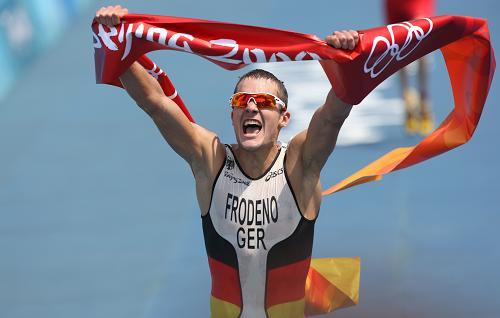 德国黑马掠走男子铁人三项金牌