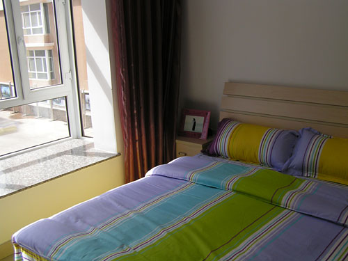 东胜:切实为中低收入家庭解决住房困难