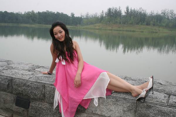 <em>韩莹莹</em>审美曲丽梅李棋游奥运后花园