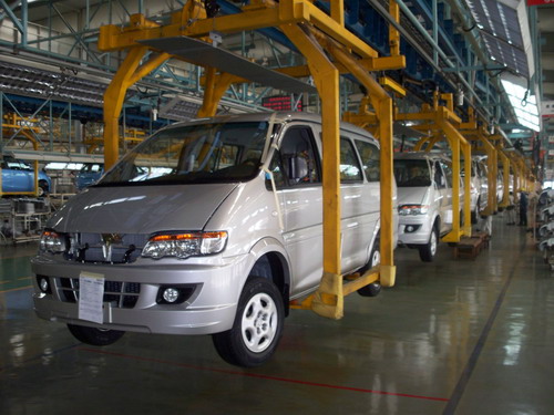 东风柳汽汽车装配车间