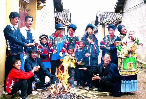 四川凉山彝族_四川彝族人口