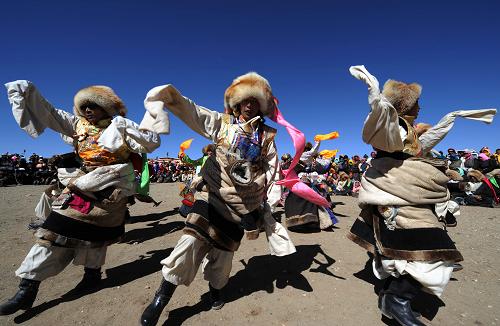 2000年人均工资_年人均纯收入的意思(2)