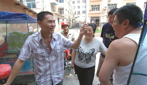 三轮车夫考取复旦博士研究生