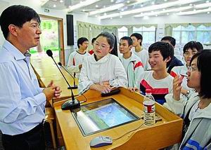 光明网官网新闻 xin_51070622082354677192.jpg