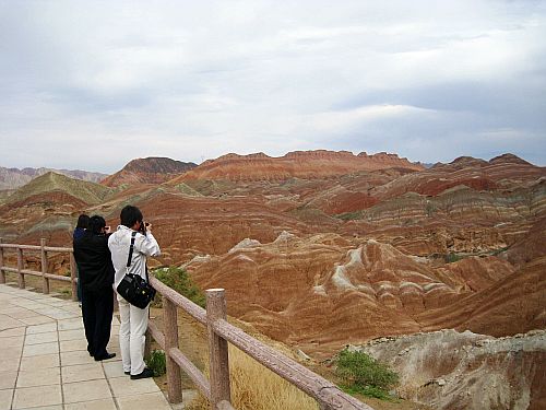 张掖丹霞地貌气势磅礴(组图)