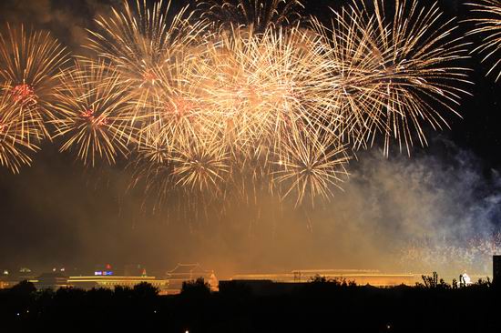 国庆联欢晚会的焰火表演