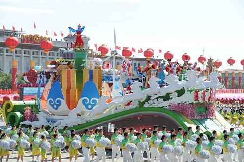 内蒙古草原飞虹彩车