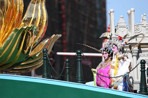 澳门盛世莲花彩车 br