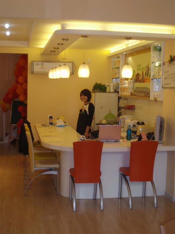 网购走进家门口 淘宝开拓线下代购店