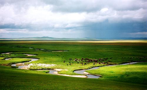 一位蒙古族摄影家记录的西部大开发