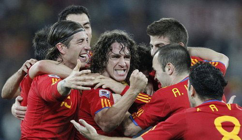 南非世界杯西班牙获 非常礼遇 军用机场随便用