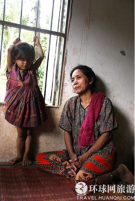 名副其实女人村 柬埔寨里没有男人的村庄