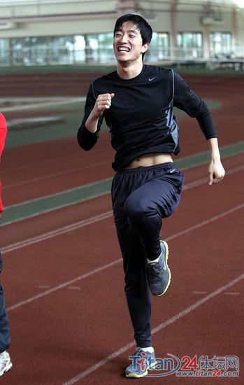 刘翔高强度训练已影响伤口