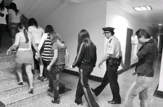 西安地下性产业链:黑灯舞厅生态链大揭秘