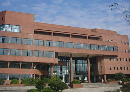 高校游不能错过的美景之--上海交通大学