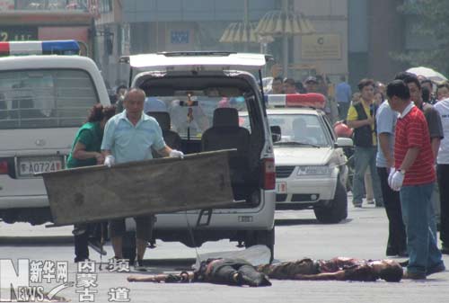 疑妻有外遇 呼和浩特一男子当街杀2人自杀未遂